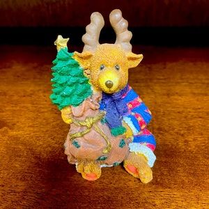 Christmas REINDEER STATUE